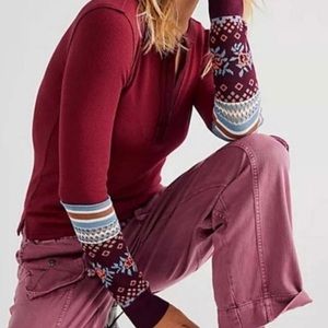 Free People Boho Mikah Layering Long Cuff Top
Blouse Henley Wine Combo L